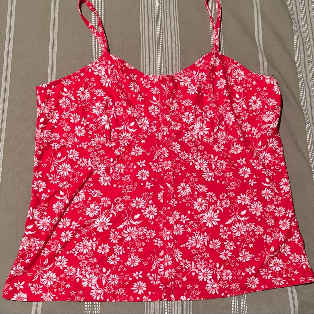 No boundaries red and white tank top size XXL